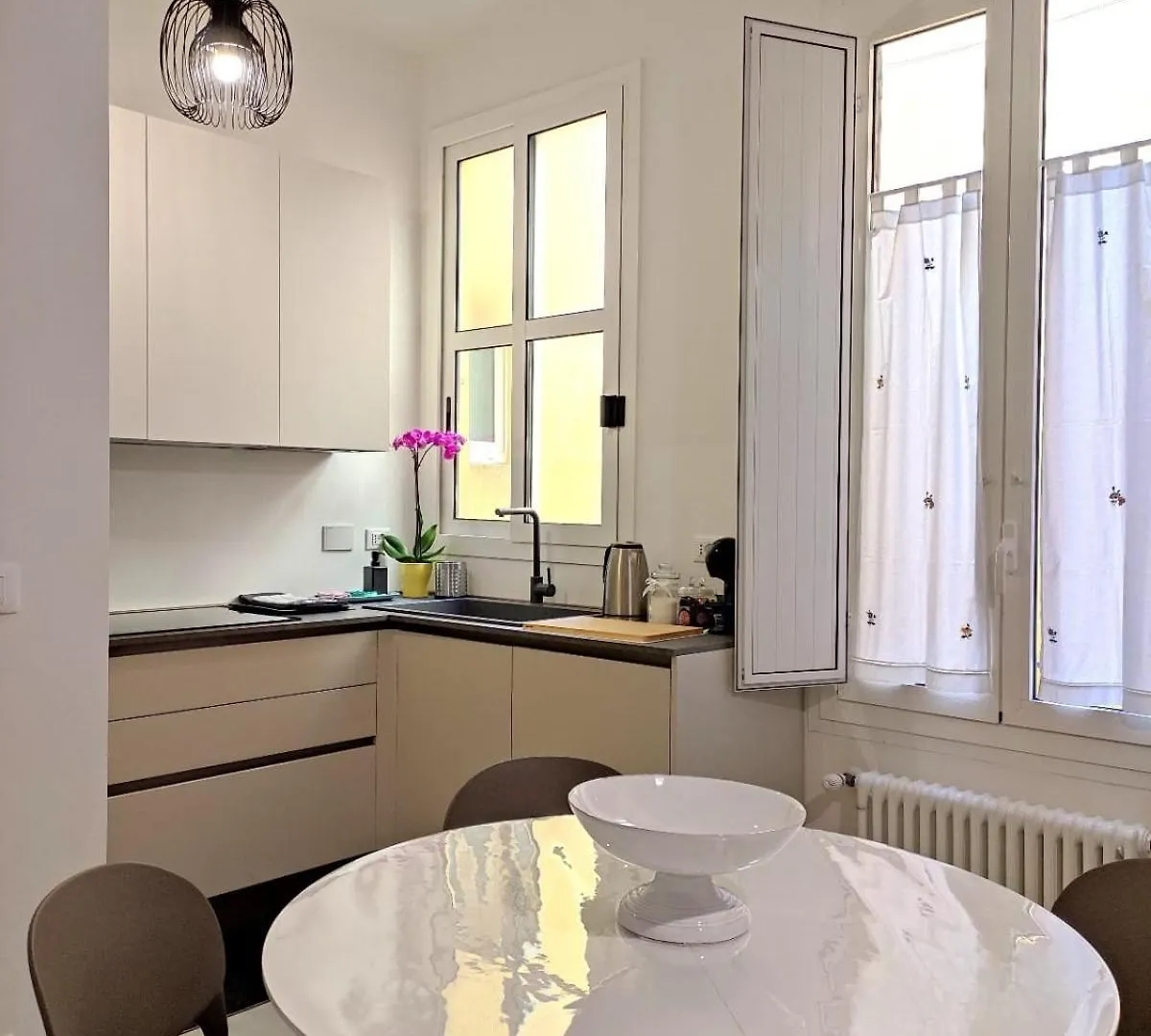 Avesella House Apartment Bologna Italy